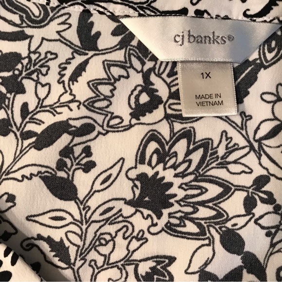 CJ Banks 1X 3/4 sleeve v-neck tunic.  Black and white - Picture 7 of 10